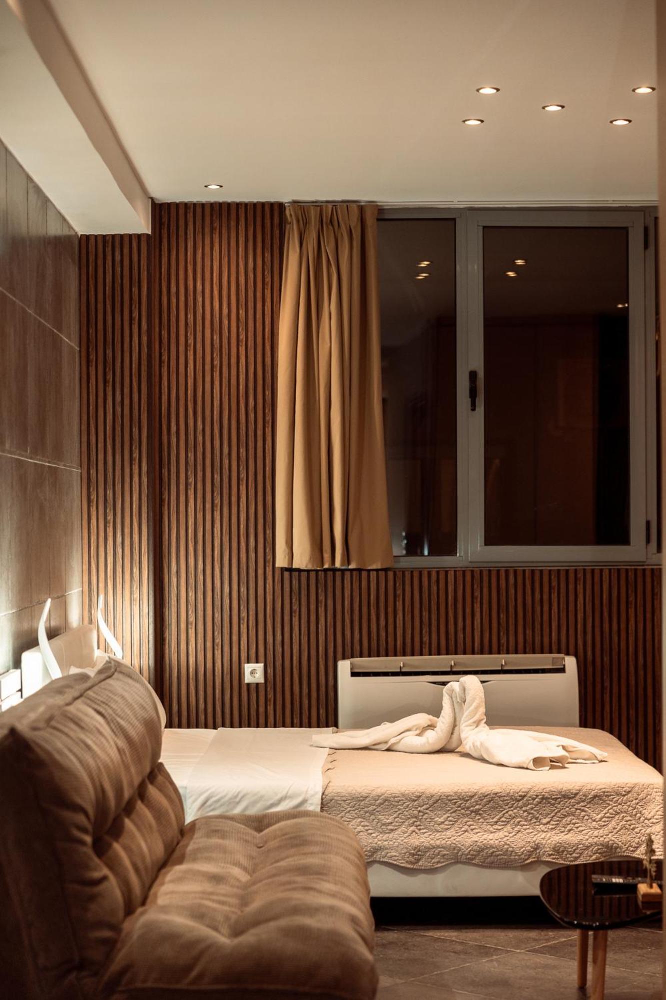 Parthenon Portrait Apartments Atene Esterno foto
