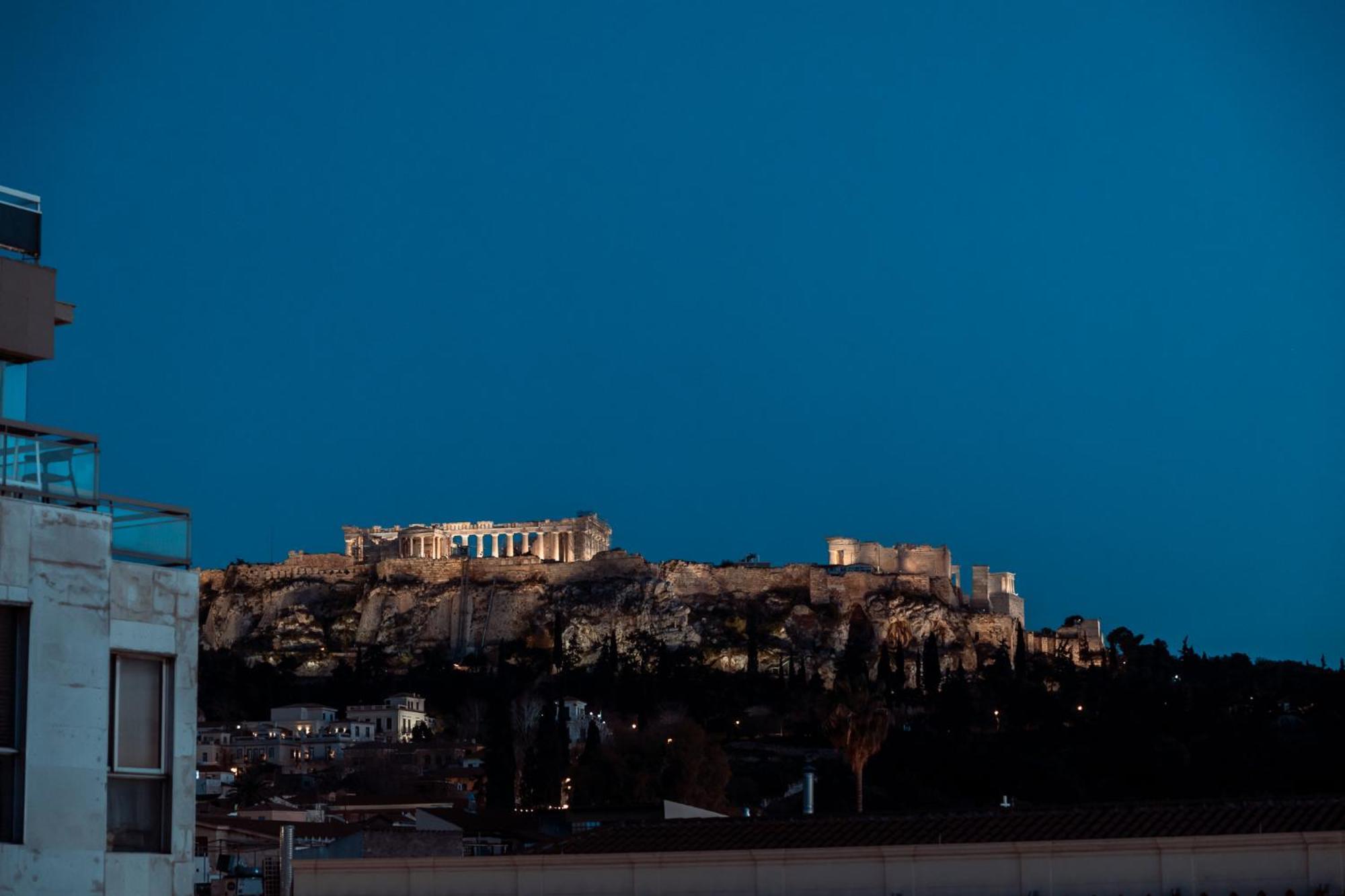 Parthenon Portrait Apartments Atene Esterno foto