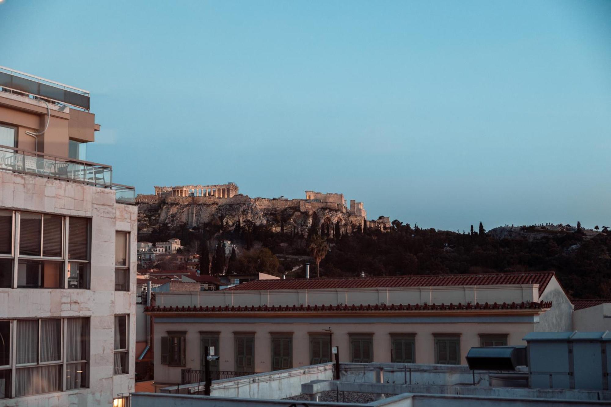 Parthenon Portrait Apartments Atene Esterno foto